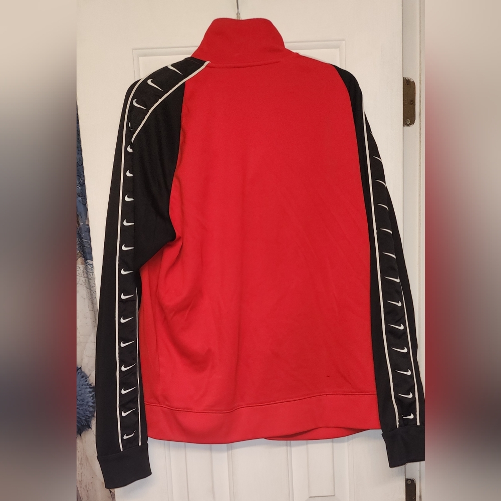 Nike Men's Red Full Zip Jacket - Size Large - Picture 2 of 5
